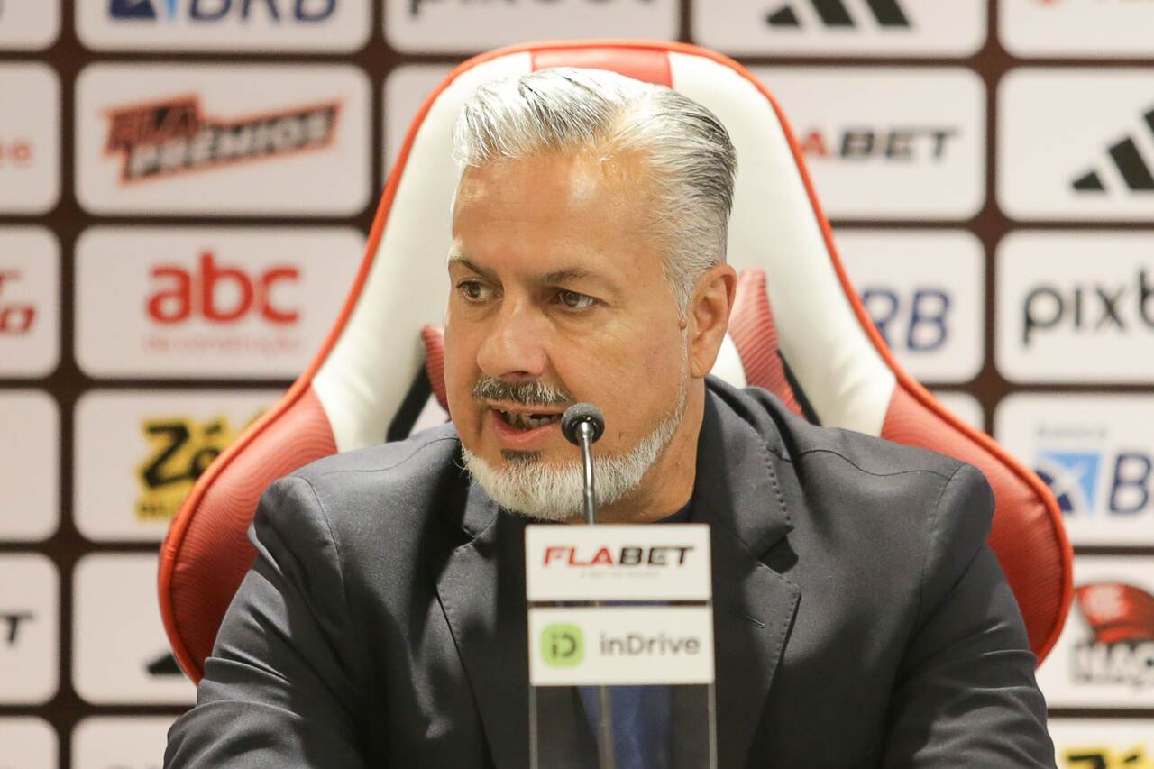 Imagem da noticia Boto compartilha queima de fogos em hotel do Flamengo antes de jogo pela Libertadores