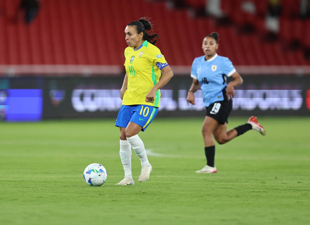 Imagem da noticia Marta, MVP na goleada do Brasil: "Estou feliz em ajudar"