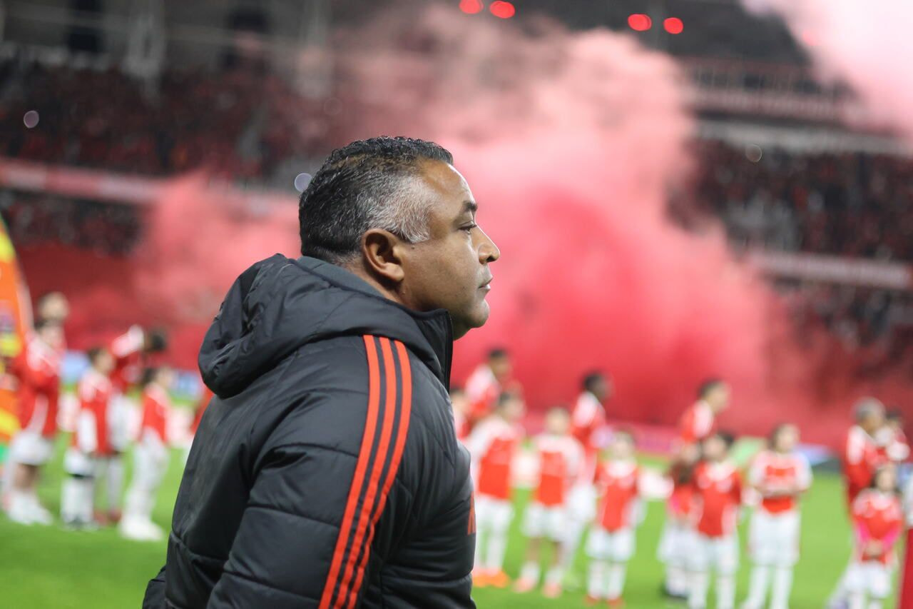Imagem da noticia Roger Machado admite erros do Internacional, mas acredita em virada no Maracanã