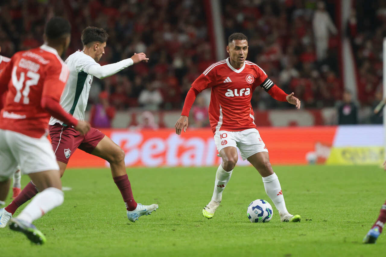 Imagem da noticia Alan Patrick acredita em virada do Internacional e lamenta erros no Beira-Rio