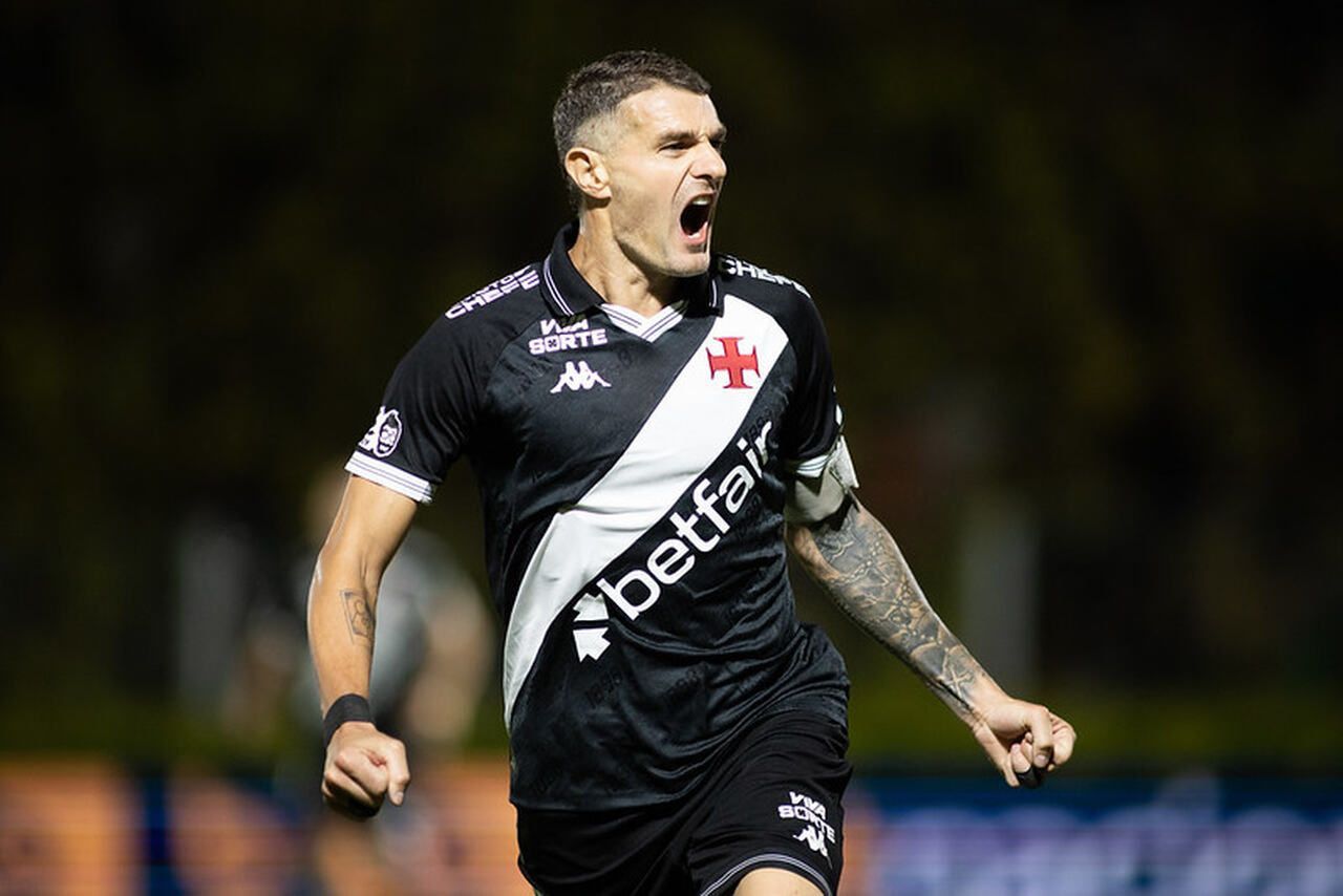Imagem da noticia Vegetti demonstra confiança em título do Vasco e destaca força da torcida
