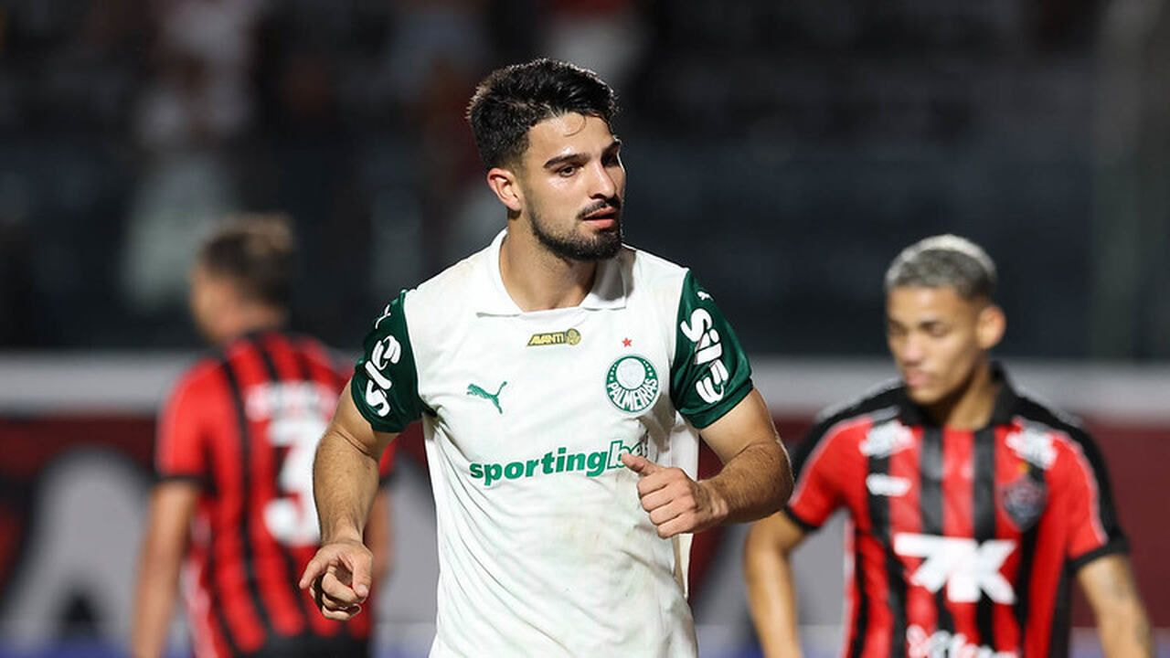 Imagem da noticia Flaco analisa empate e diz que Dérbi é "jogo mais importante do ano" no Palmeiras