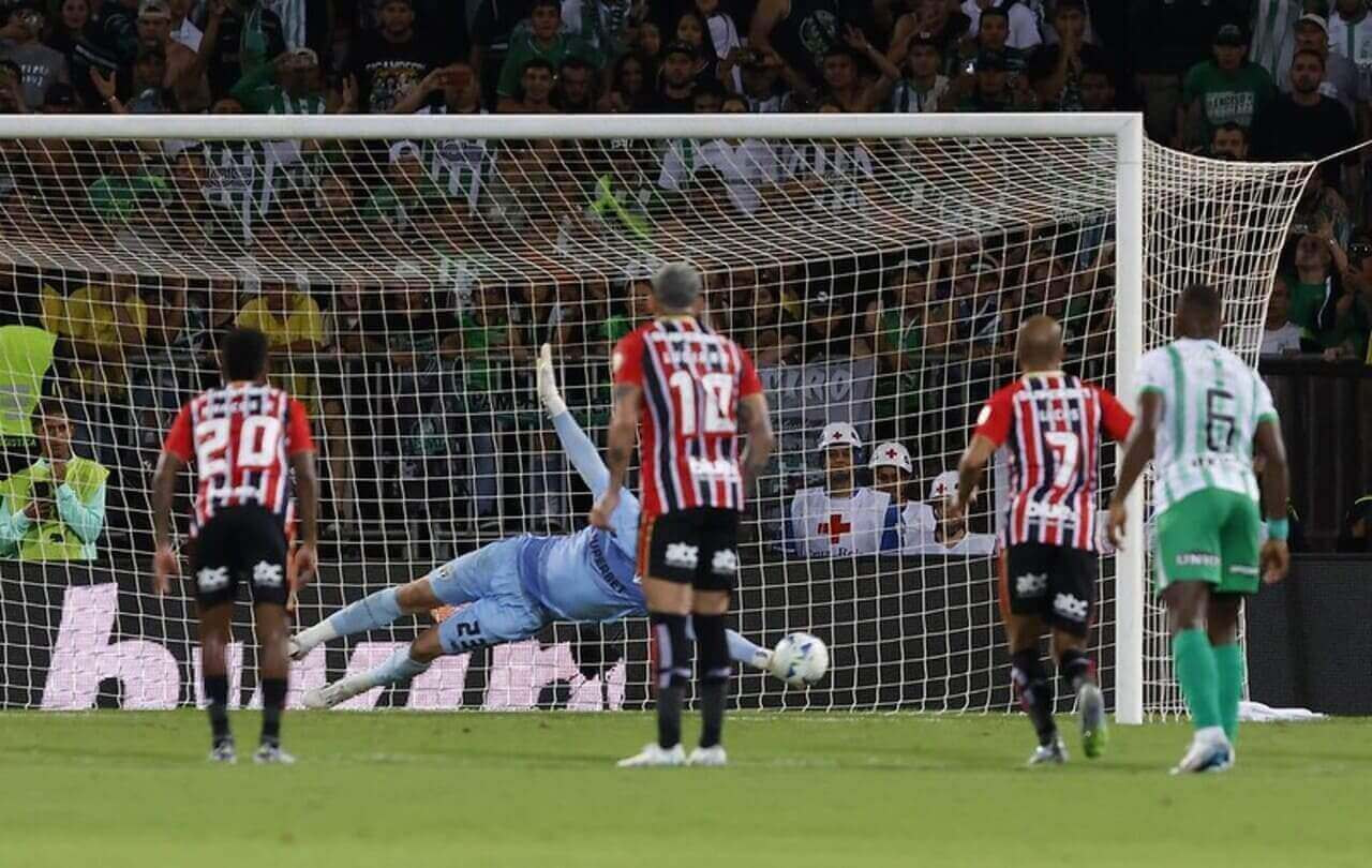 Imagem da noticia Rafael venceu quase metade das disputas de pênaltis pelo São Paulo