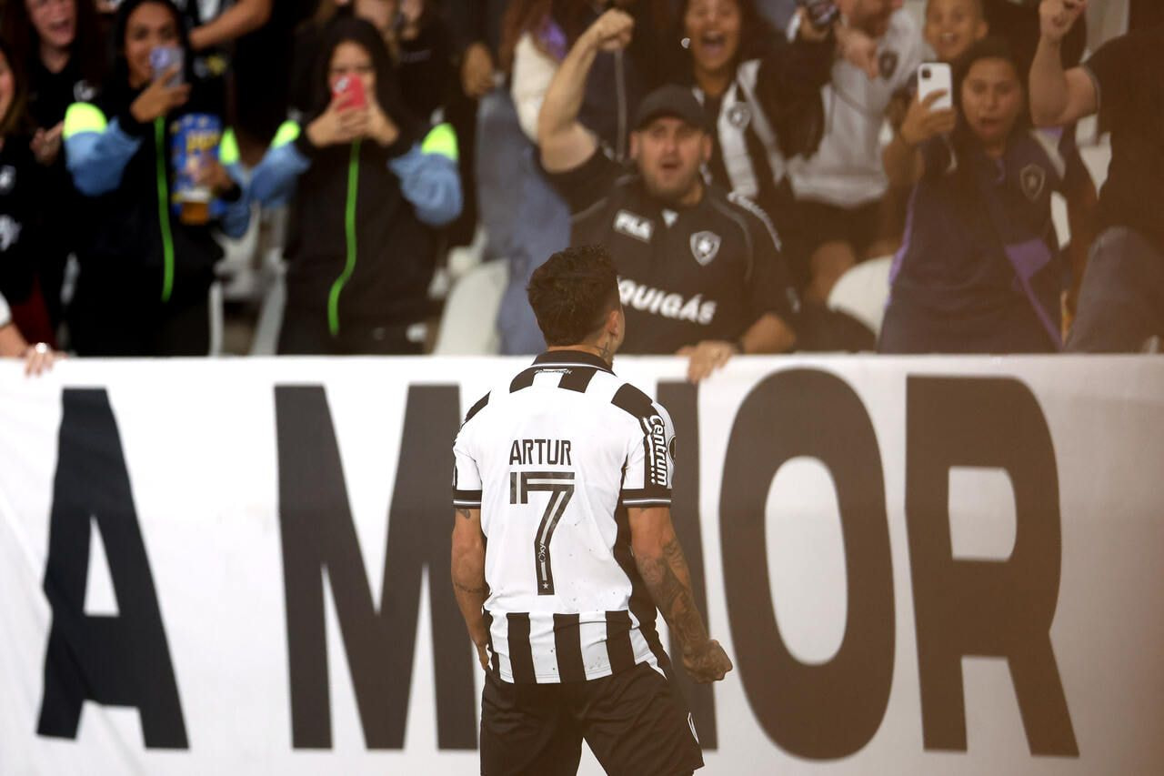 Imagem da noticia Botafogo faz gol relâmpago, mas vence LDU por só 1 a 0 na Libertadores