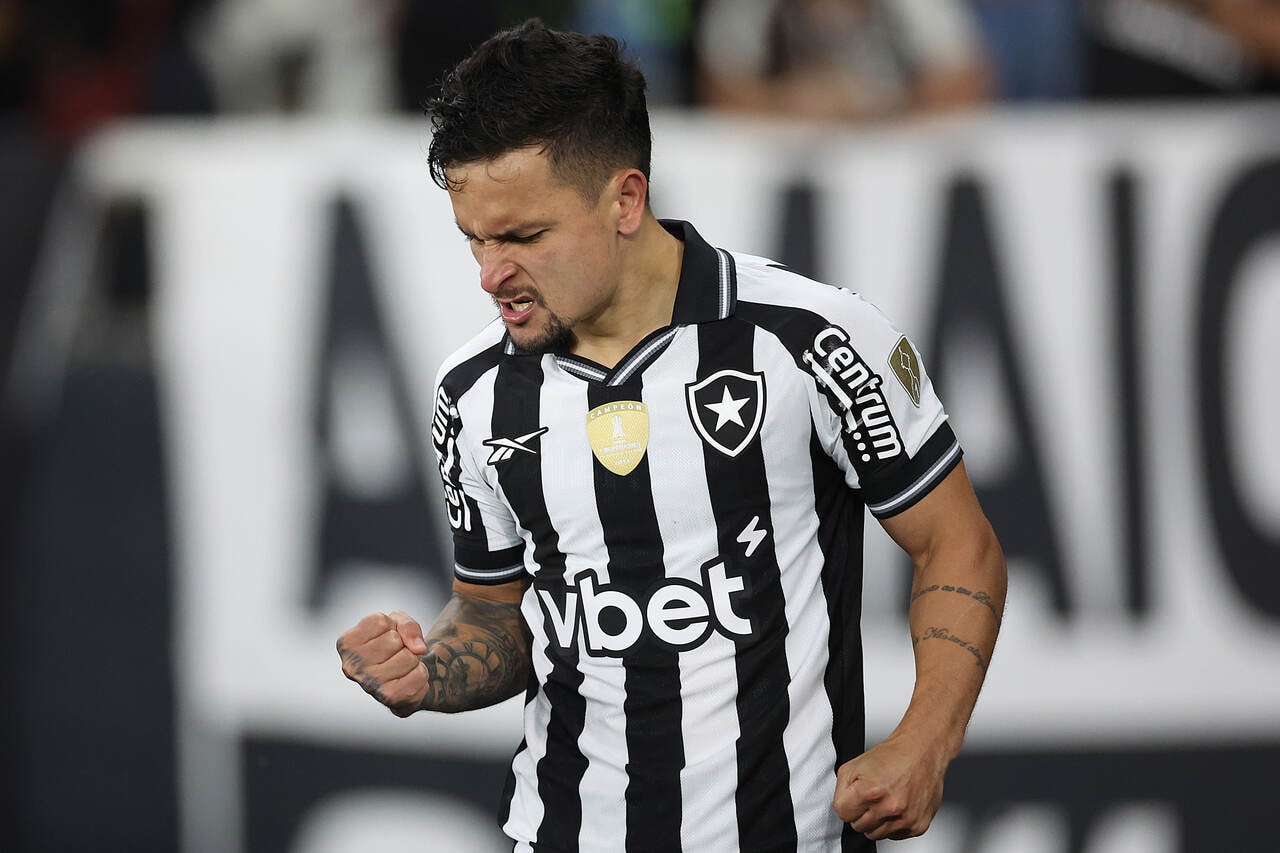 Imagem da noticia Artur enaltece postura do Botafogo e define jogo de volta como "batalha"