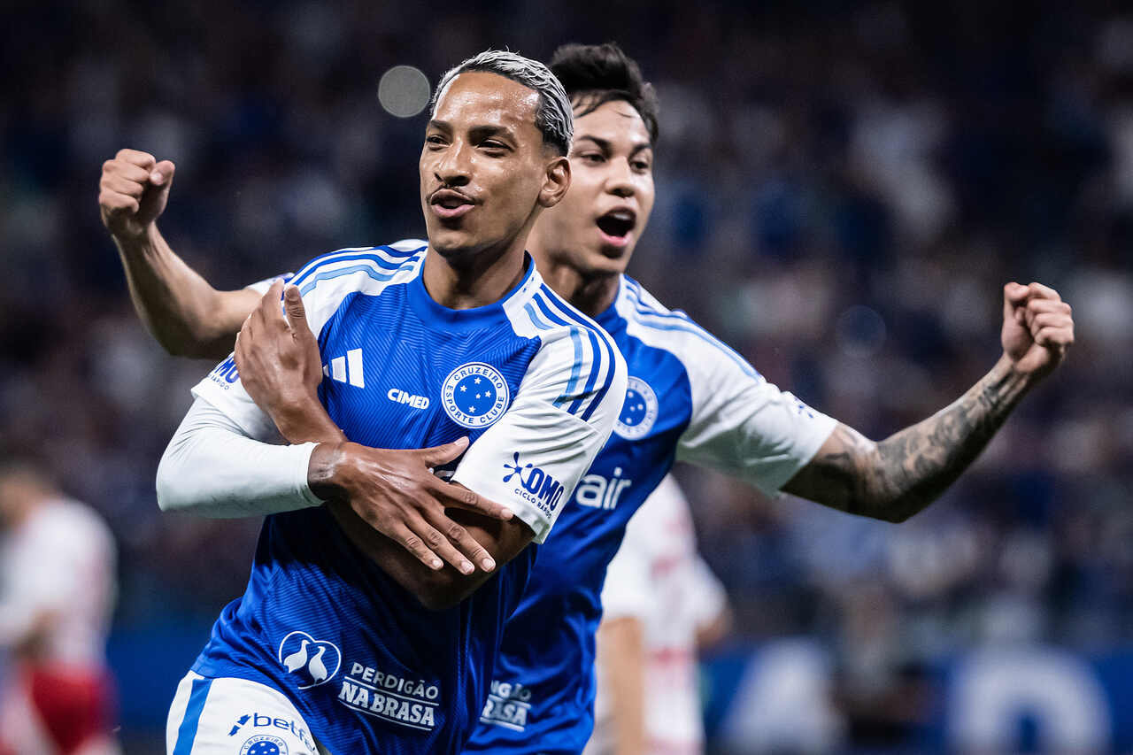 Imagem da noticia Cruzeiro quebra jejum contra o Inter e dorme em 2º lugar no Brasileirão