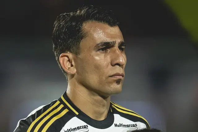 Junior Alonso exalta final "em casa" pelo Atlético: "Passei bons momentos" Junior Alonso exalta final "em casa" pelo Atlético: "Passei bons momentos"