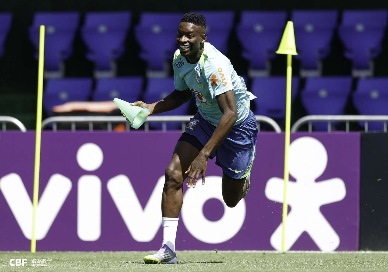 Imagem da noticia Luiz Henrique celebra retorno ao Maracanã