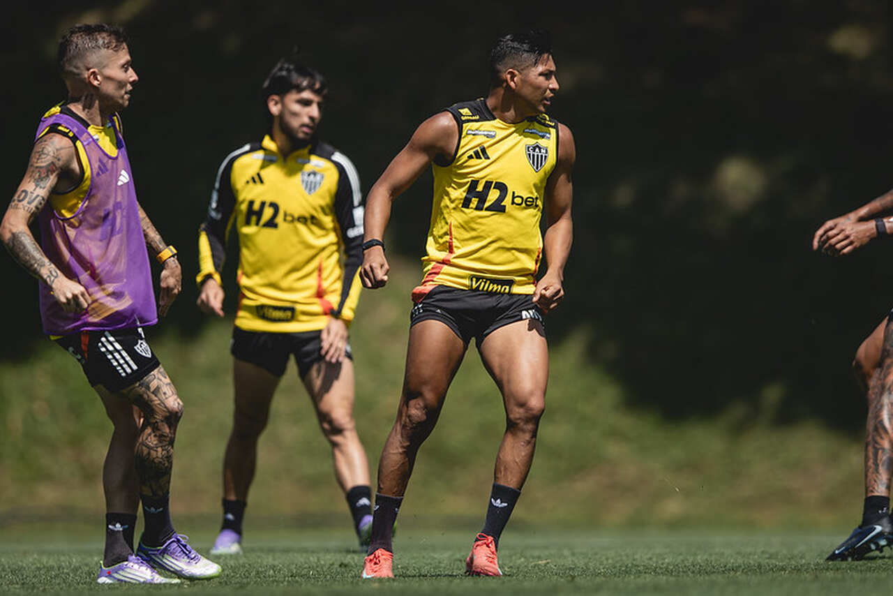 Imagem da noticia Atlético-MG espera por Lyanco e encerra preparação para o clássico