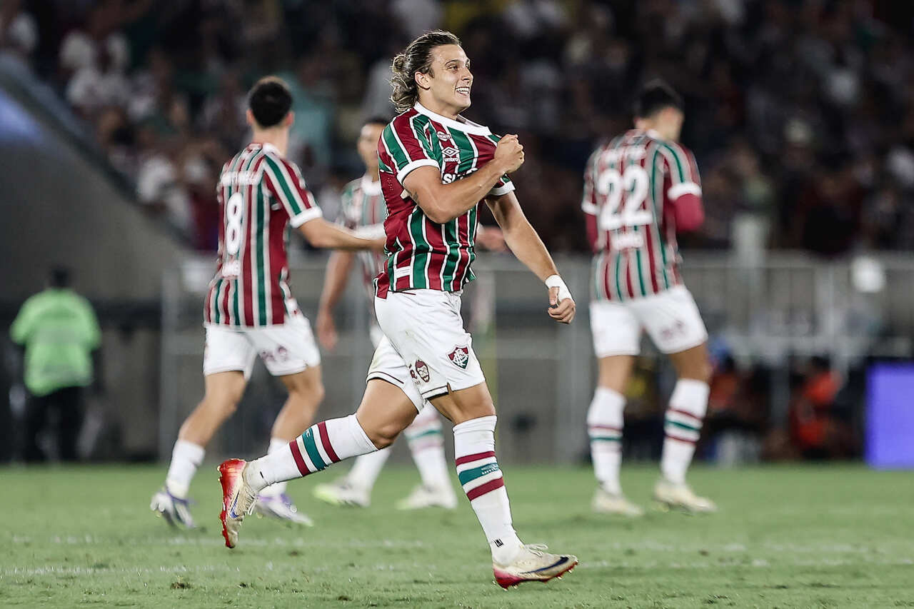Imagem da noticia Thiago Silva decide, Fluminense vence o Bahia e vai à semifinal da Copa do Brasil