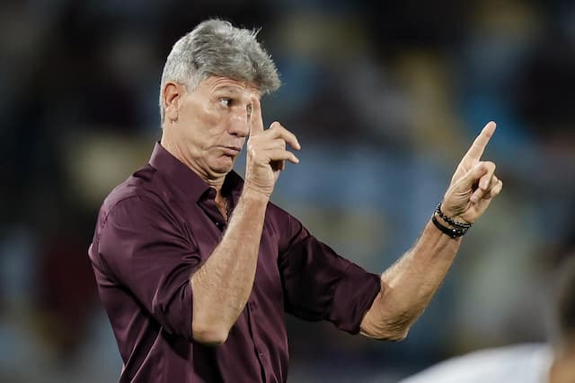 Entenda como foram os treinamentos do Vasco durante ausência de Renato na Sul-Americana Entenda como foram os treinamentos do Vasco durante ausência de Renato na Sul-Americana