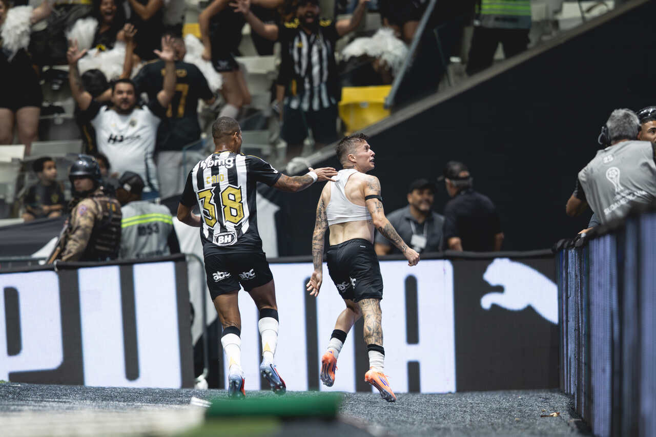 Imagem da noticia Bernard desabafa e faz crítica a Cuca: "Faltava vontade de me dar uma chance"