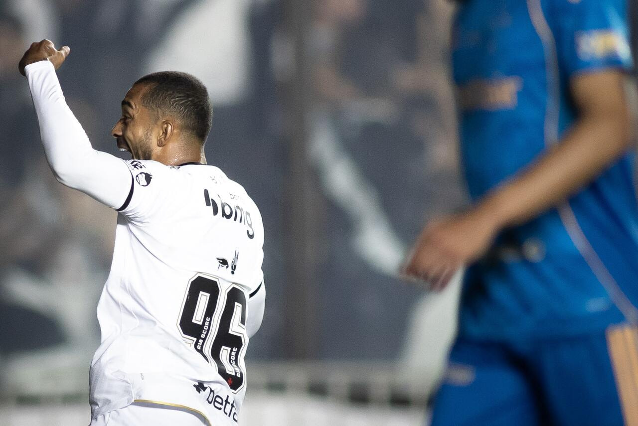 Imagem da noticia Paulo Henrique, do Vasco, comemora convocação à seleção