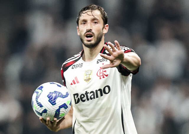 River Plate supera concorrência europeia e faz ajustes finais com Flamengo por Viña River Plate supera concorrência europeia e faz ajustes finais com Flamengo por Viña