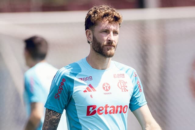 Flamengo recebe sondagem de clube inglês por Léo Pereira Flamengo recebe sondagem de clube inglês por Léo Pereira