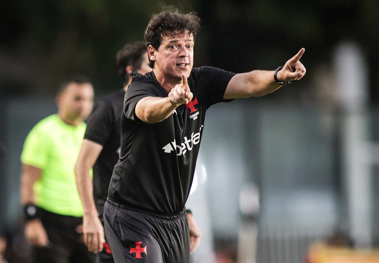 Imagem da noticia Diniz explica substituições e lamenta derrota do Vasco: "Fomos extremamente dominantes"