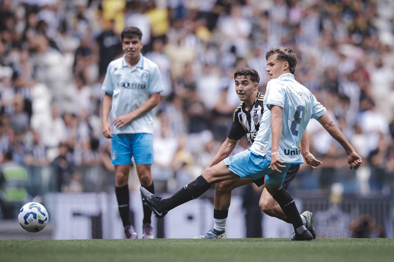 Imagem da noticia Em jogo emocionante, Atlético é campeão do Brasileiro Sub-17 nos pênaltis