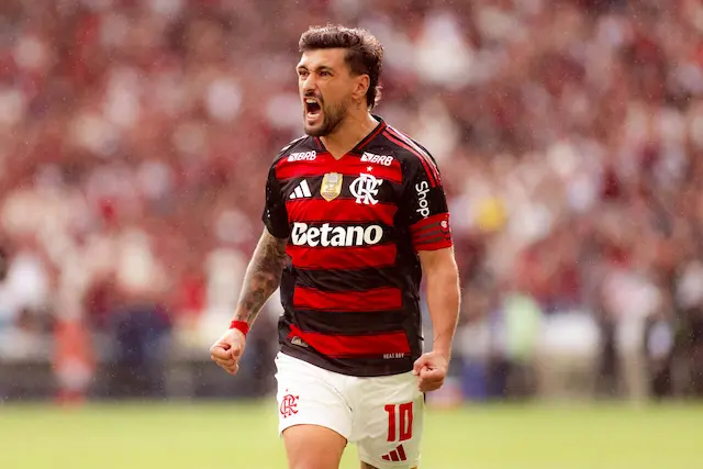 Arrascaeta, do Flamengo, supera Messi e é eleito o Rei da América Arrascaeta, do Flamengo, supera Messi e é eleito o Rei da América