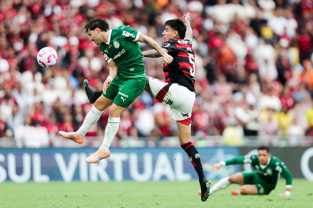 Imagem da noticia Flamengo terá dois desfalques para a próxima rodada do Brasileirão