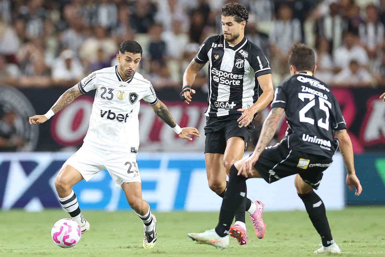 Imagem da noticia Santi Rodriguez celebra triunfo do Botafogo, no Castelão: "Fizemos um trabalho incrível"