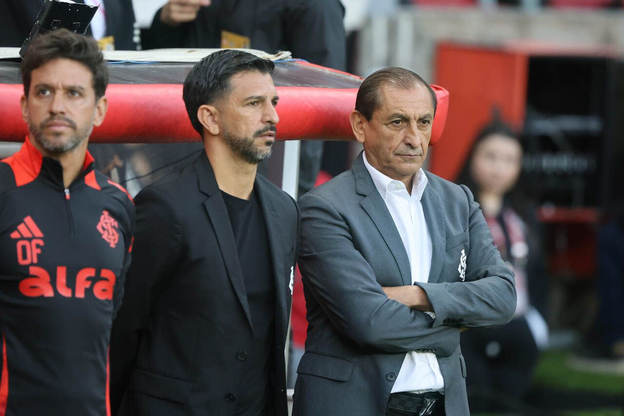 Imagem da noticia Família Díaz admite fase ruim do Internacional e pede união: “Temos de sair”