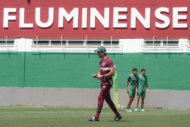 Fluminense defende invencibilidade histórica como mandante contra o Ceará Fluminense defende invencibilidade histórica como mandante contra o Ceará