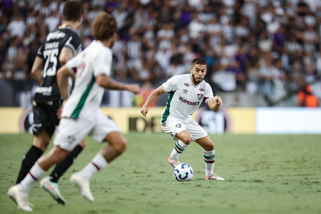 Imagem da noticia Nonato lamenta atuação ruim do Fluminense: "Pedir desculpa ao torcedor"