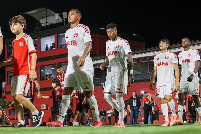 Internacional entra em alerta com jejum de gols e aproximação do Z4 Internacional entra em alerta com jejum de gols e aproximação do Z4