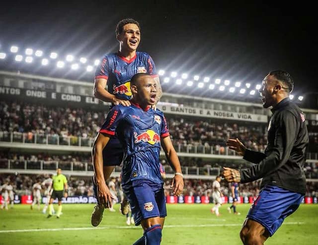 RB Bragantino bate o São Paulo na Vila e vence a segunda seguida no Brasileiro RB Bragantino bate o São Paulo na Vila e vence a segunda seguida no Brasileiro