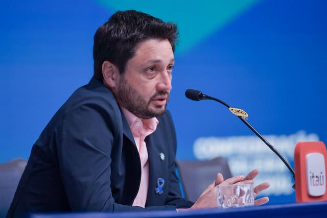 Arthur Elias convoca seleção feminina para os últimos amistosos de 2025 Arthur Elias convoca seleção feminina para os últimos amistosos de 2025