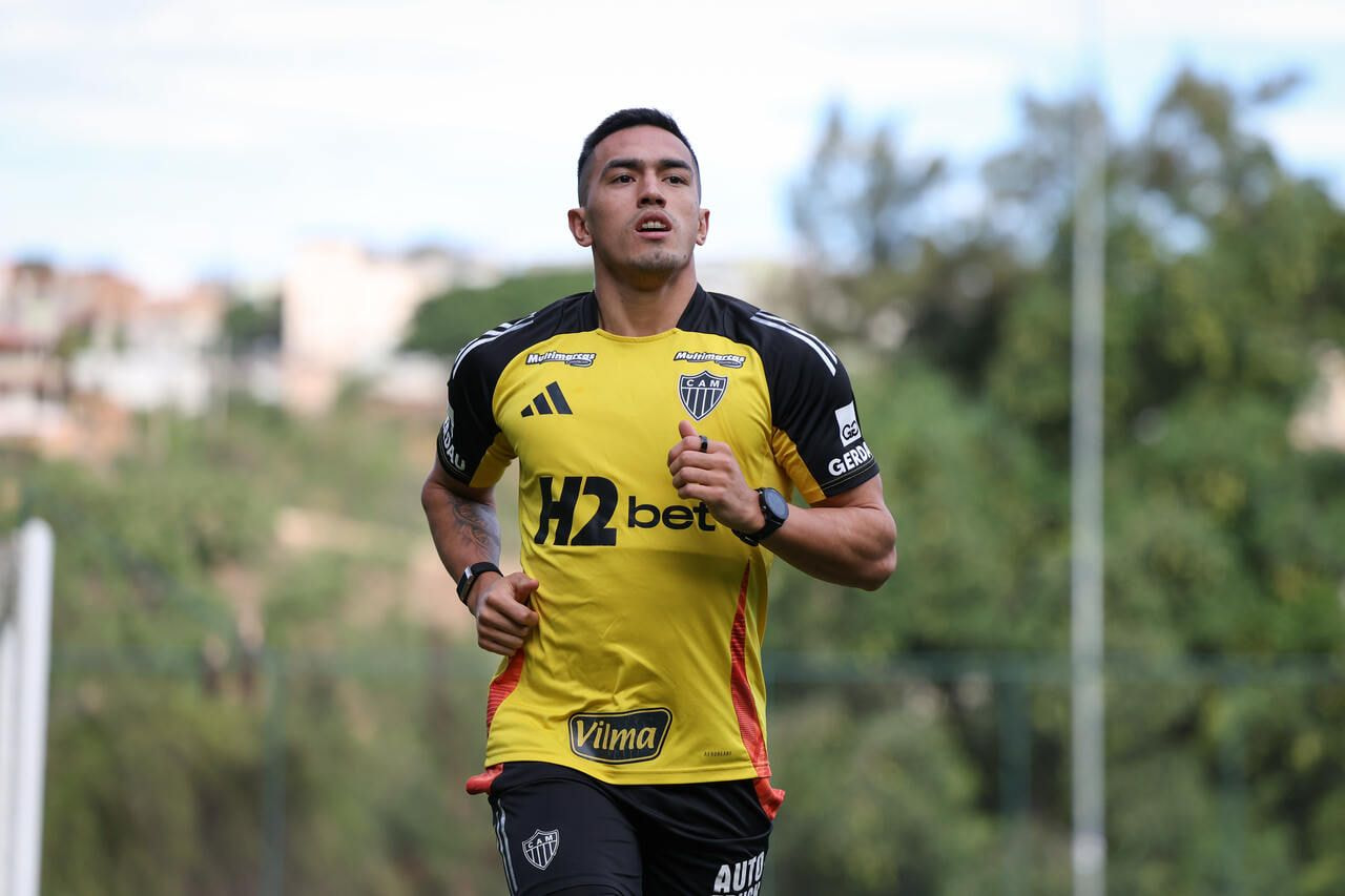 Imagem da noticia Cuello avança em recuperação no Atlético e inicia corridas no gramado