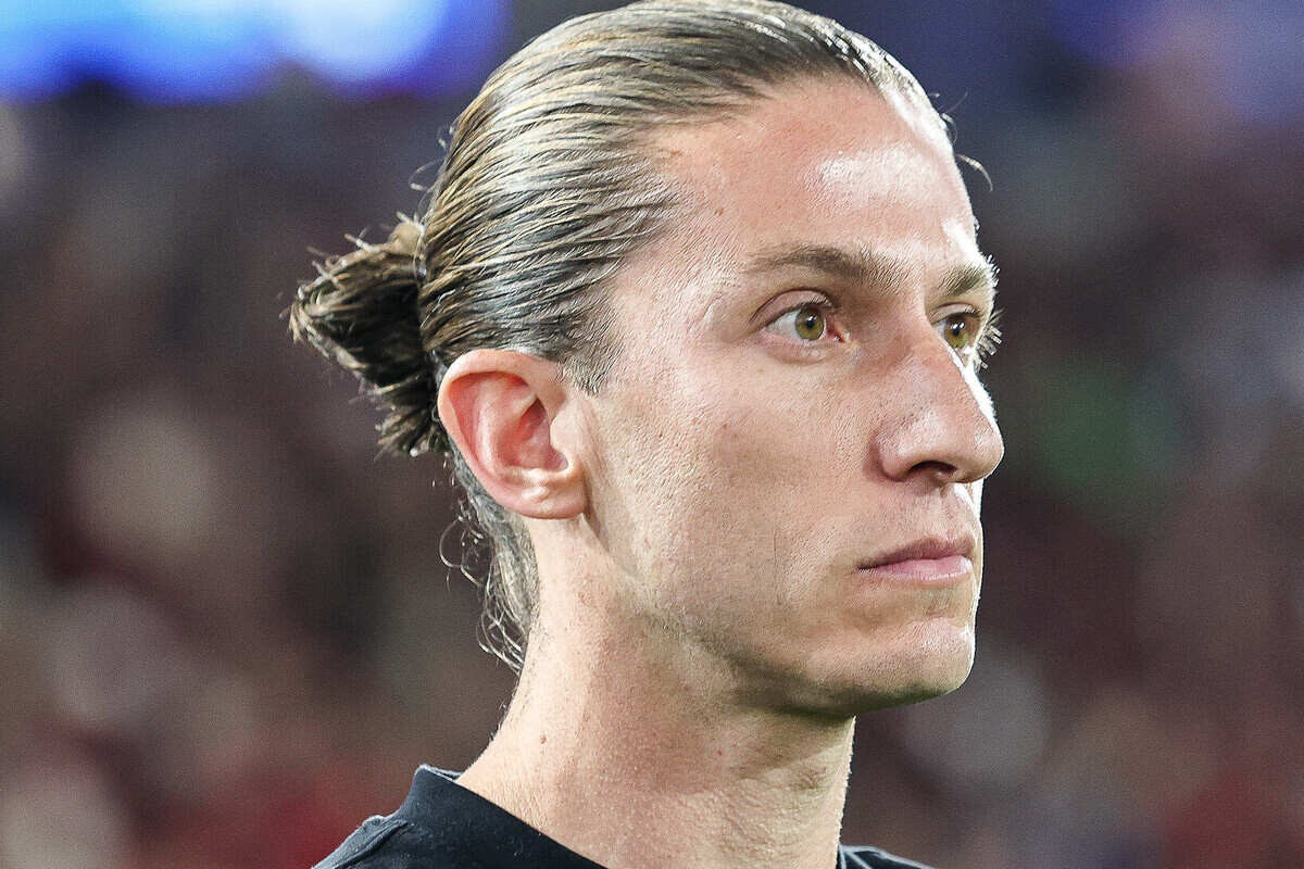 Imagem da noticia Flamengo encara reta final decisiva em busca do tetra da Libertadores e do Brasileirão; veja sequência de jogos