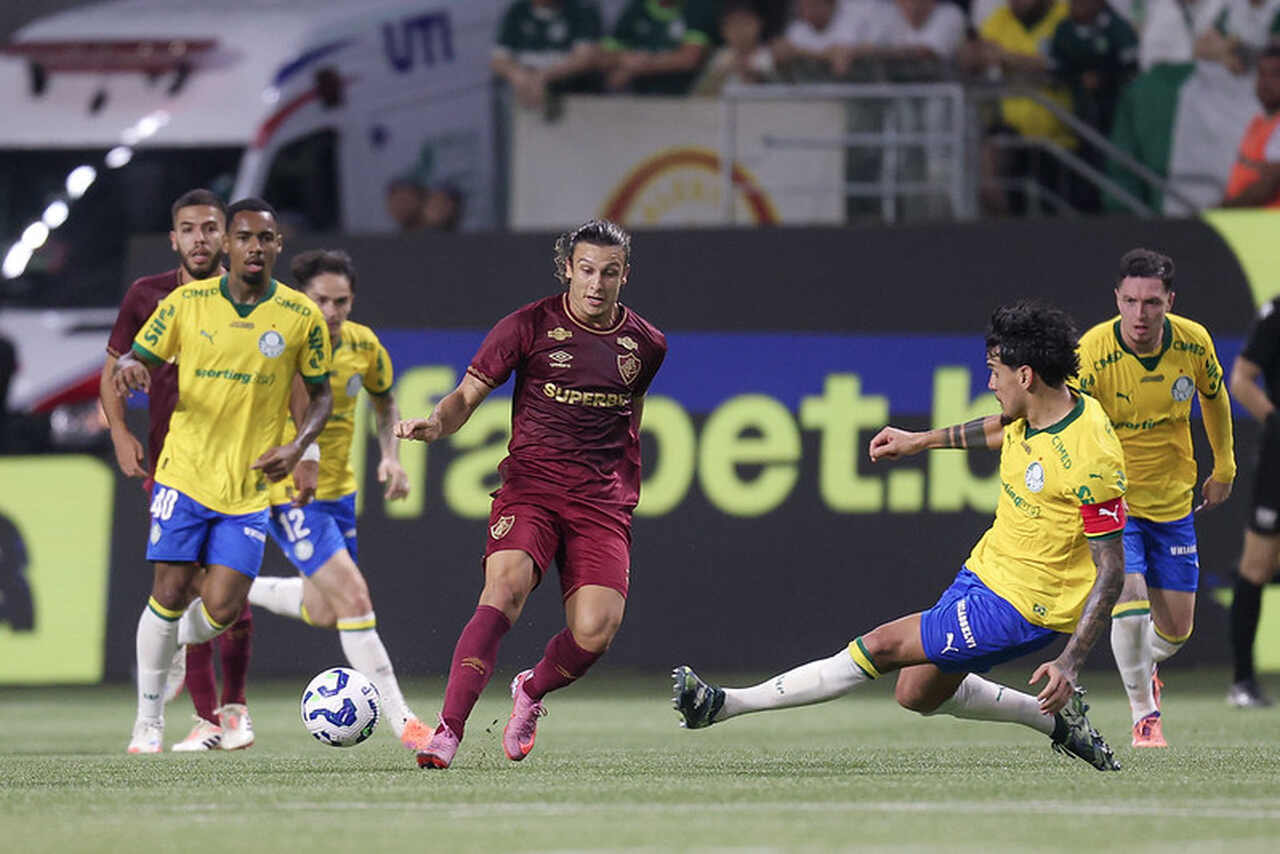 Imagem da noticia Palmeiras empata com o Fluminense e vê Flamengo ampliar vantagem na liderança