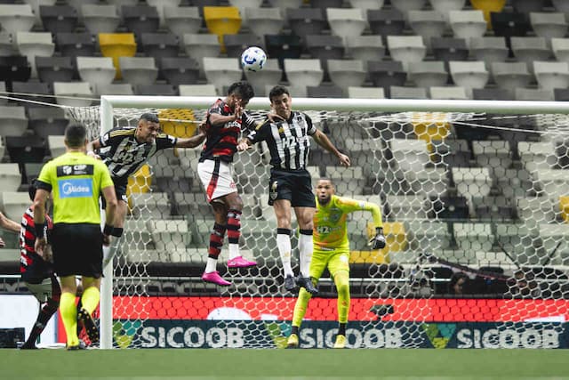 Bruno Henrique enaltece luta do Flamengo: "Não desistimos" Bruno Henrique enaltece luta do Flamengo: "Não desistimos"