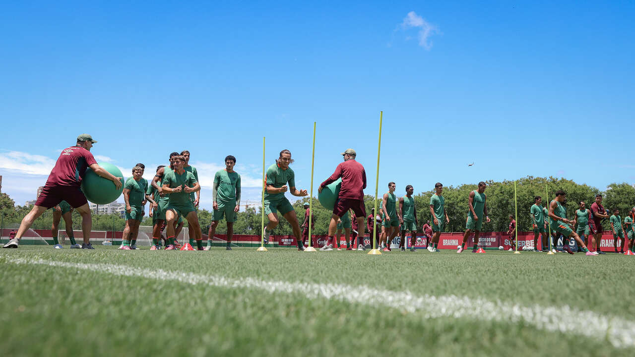 Imagem da noticia Fluminense define prioridades e dividirá elenco em reapresentação