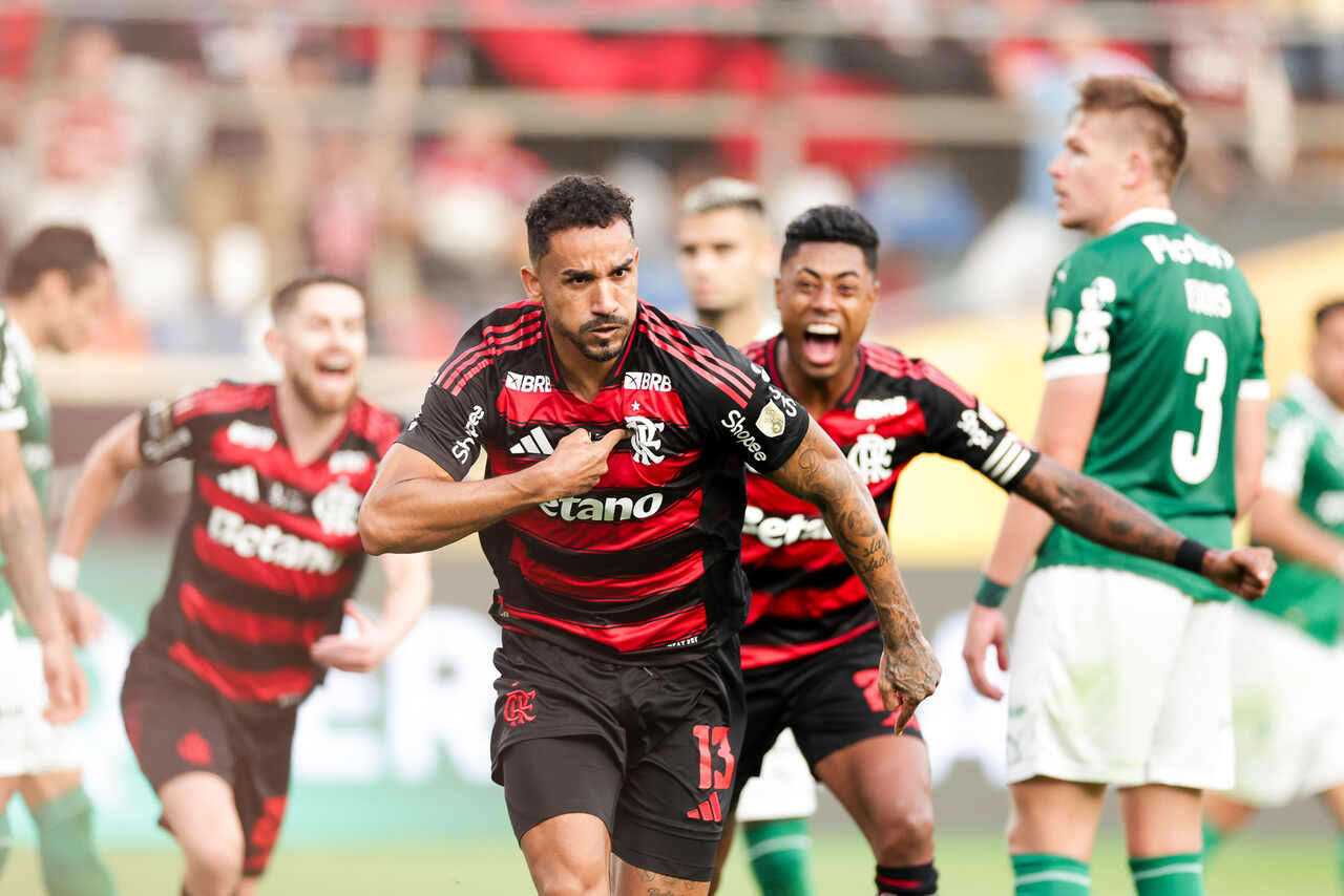 Imagem da noticia Flamengo é finalista em premiação que elege o melhor clube do mundo