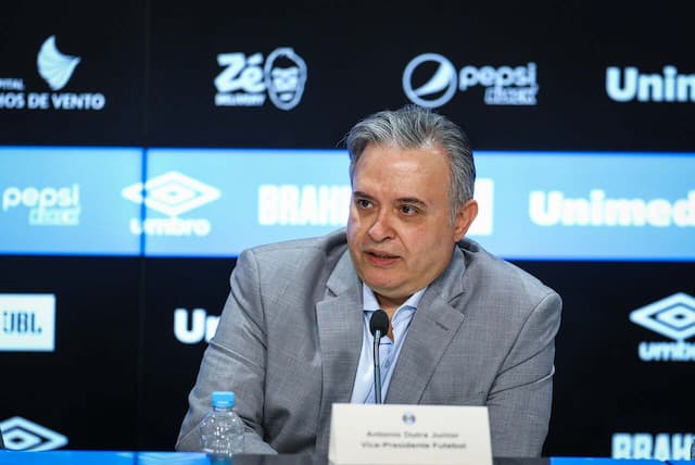 Vice do Grêmio cobra reação após derrota na Sul-Americana e mira Gre-Nal Vice do Grêmio cobra reação após derrota na Sul-Americana e mira Gre-Nal