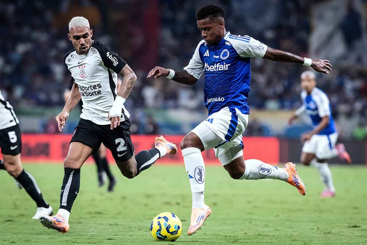 Imagem da noticia Corinthians vence Cruzeiro e sai em vantagem na semi da Copa do Brasil