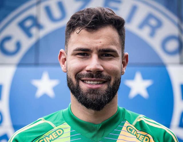 Cruzeiro anuncia a contratação do goleiro Matheus Cunha Cruzeiro anuncia a contratação do goleiro Matheus Cunha