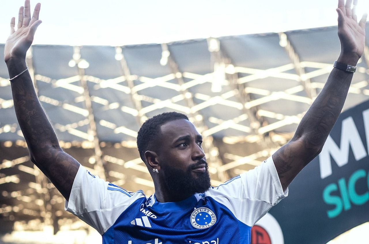 Imagem da noticia Gerson é ovacionado ao ser apresentado no Mineirão