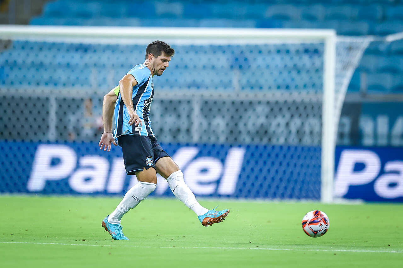 Imagem da noticia Grêmio informa lesão de Kannemann; saiba tempo de recuperação