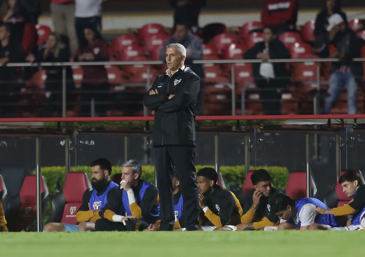 Imagem da noticia Crespo desaprova testes do São Paulo contra a Portuguesa: "Hoje não teve nada positivo"