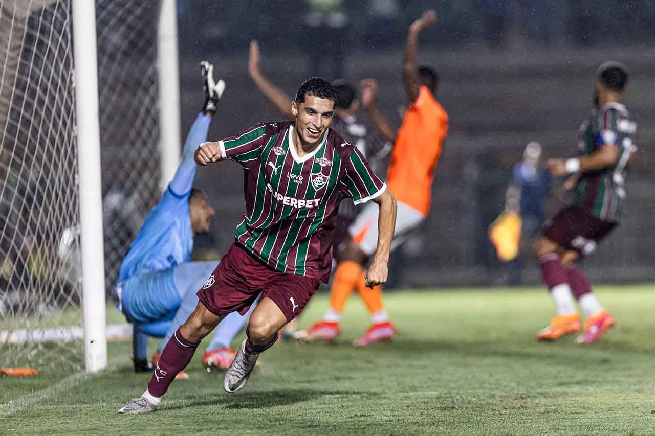 Imagem da noticia Serna decide, Everaldo desencanta e Fluminense vence o Nova Iguaçu