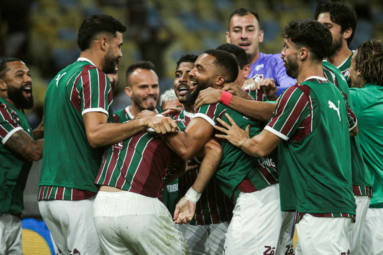 Imagem da noticia Fluminense vence e dispara no Grupo A; Flamengo quase eliminado