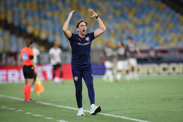 Zubeldía poderá comandar o Fluminense na final do Carioca Zubeldía poderá comandar o Fluminense na final do Carioca