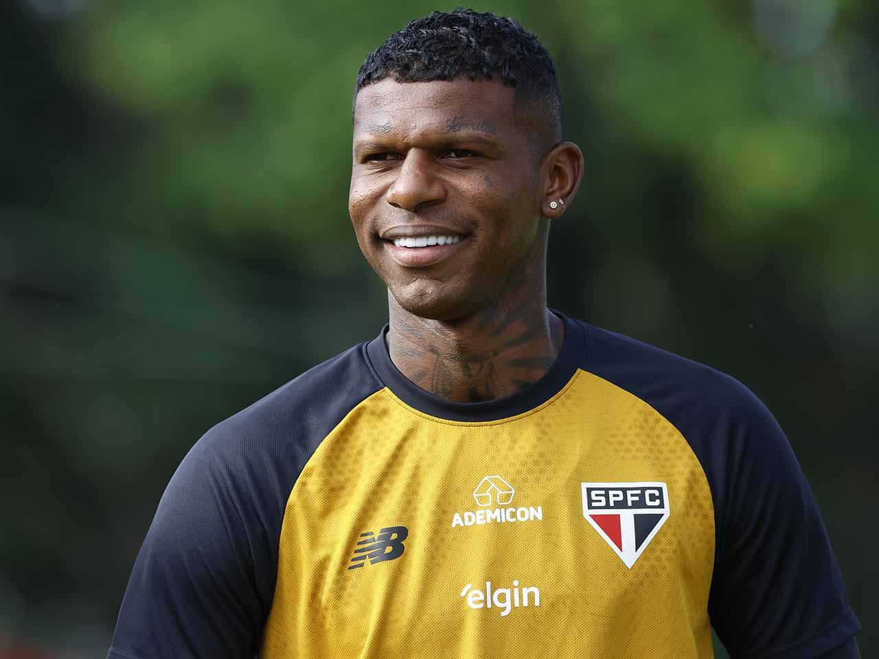 Imagem da noticia Casos reincidentes fazem São Paulo mudar postura com Arboleda