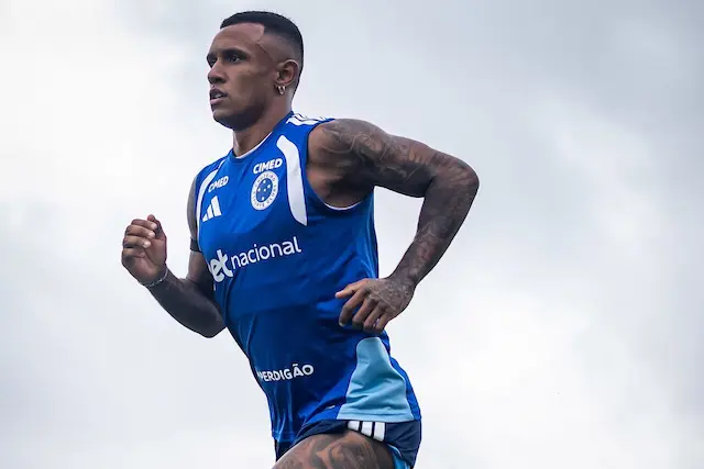 Marquinhos volta após ao Cruzeiro após lesão e vira nova opção de Artur Jorge Marquinhos volta após ao Cruzeiro após lesão e vira nova opção de Artur Jorge