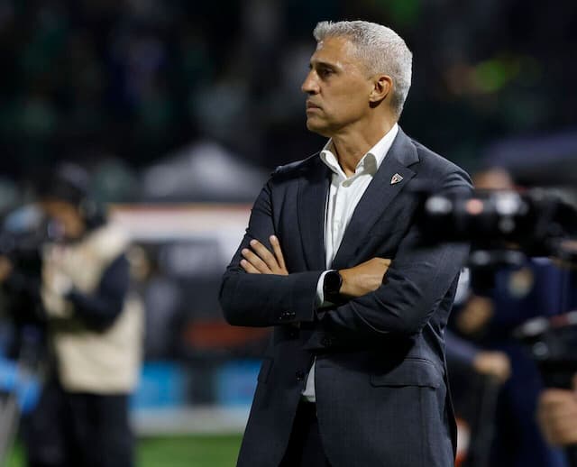 Crespo faz postagem de despedida e adota tom ameno com a diretoria do São Paulo Crespo faz postagem de despedida e adota tom ameno com a diretoria do São Paulo