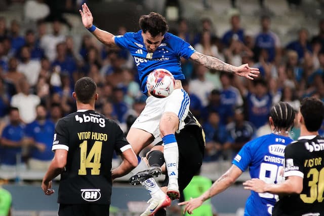 Kaio Jorge desequilibra clássico e garante o título mineiro ao Cruzeiro