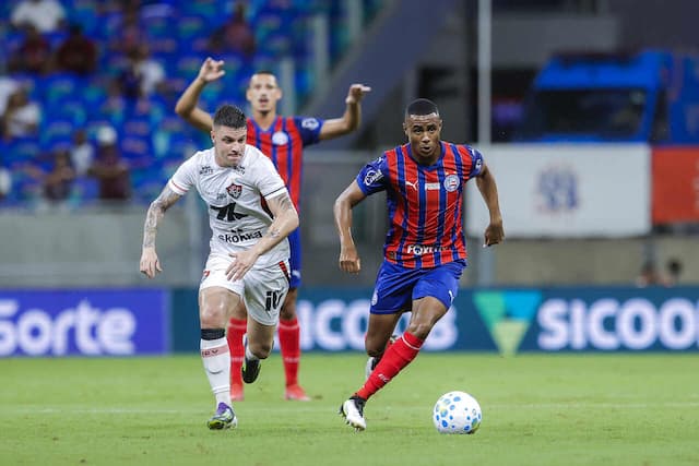 Vitória sai na frente e Bahia consegue empate pelo Brasileirão Vitória sai na frente e Bahia consegue empate pelo Brasileirão